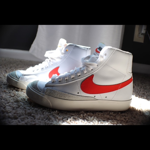 blazer mid 77 vintage habanero red